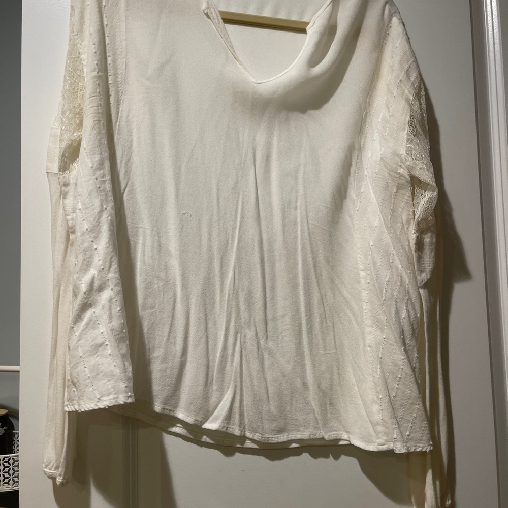 Elegant White Long Sleeve Blouse